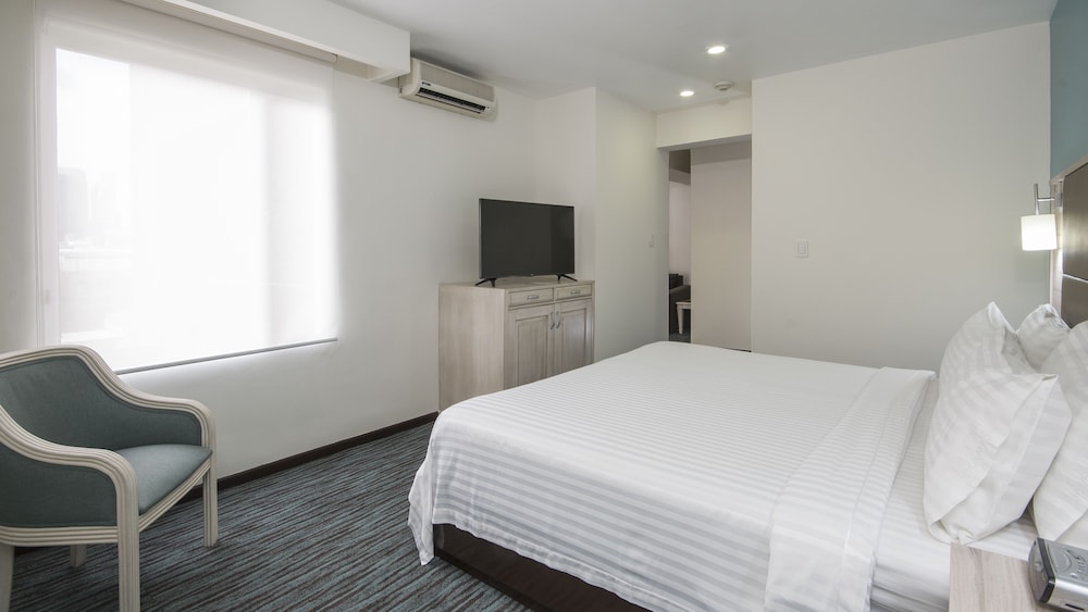holiday inn and suites mexico zona reforma by ihg