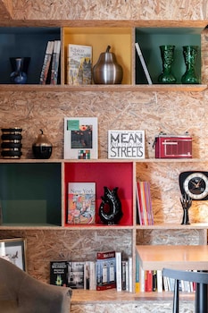 Greet Chartres Est,Centre-Loire Valley>>Chartres,2 star