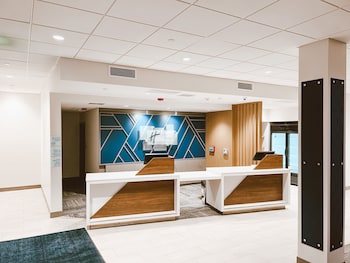 holiday inn express and suites henderson south b