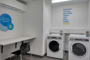 tru by hilton indianapolis lawrence in