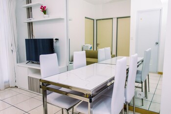 warm and minimalist 3br apartment at m town residence