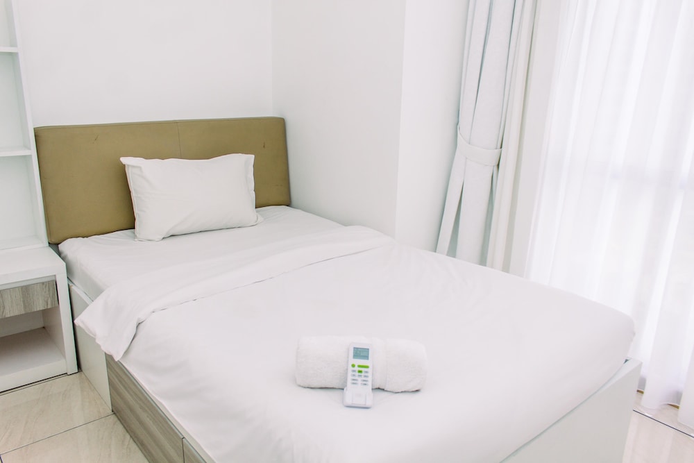 warm and minimalist 3br apartment at m town residence