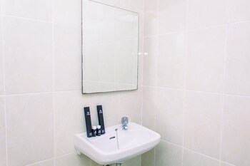 warm and minimalist 3br apartment at m town residence