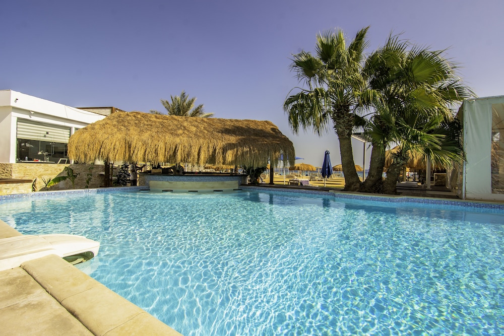 the bay hotel hurghada marina