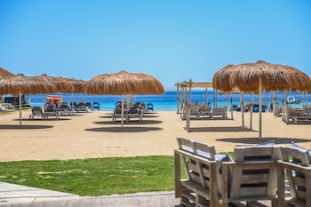 the bay hotel hurghada marina