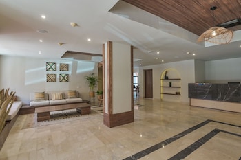 the bay hotel hurghada marina