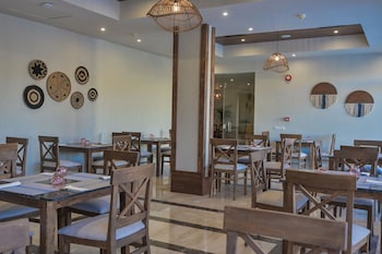 the bay hotel hurghada marina