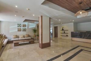 the bay hotel hurghada marina