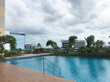 cozy and nice studio at sayana bekasi apartment