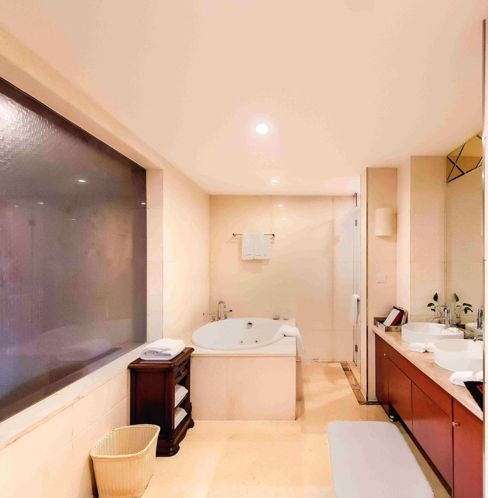 ramada plaza by wyndham chongqing west