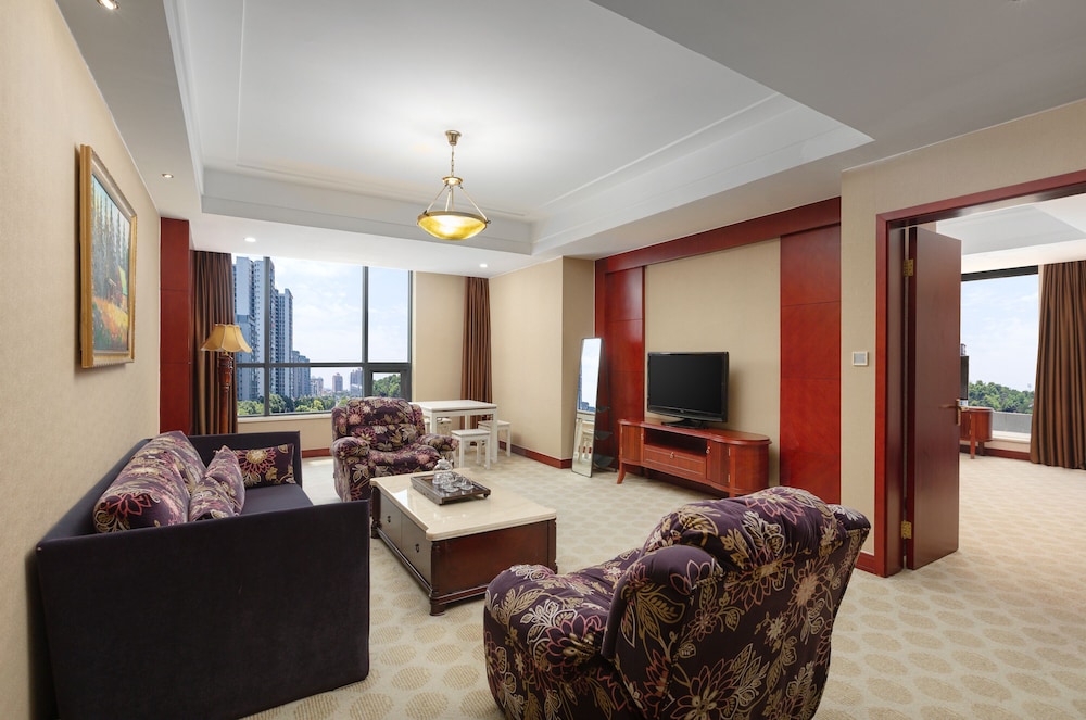 ramada plaza by wyndham chongqing west