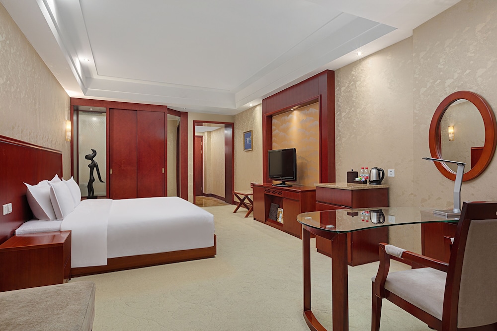 ramada plaza by wyndham chongqing west