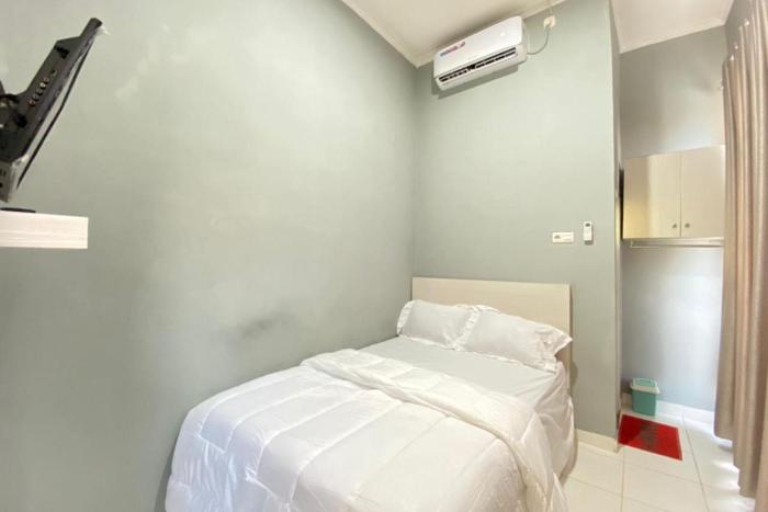 pelangi guest house palembang redpartner