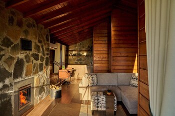 flora handuzu resort and bungalow