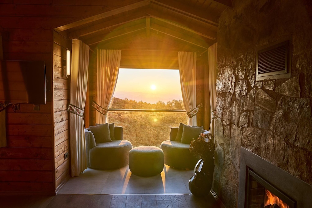 flora handuzu resort and bungalow