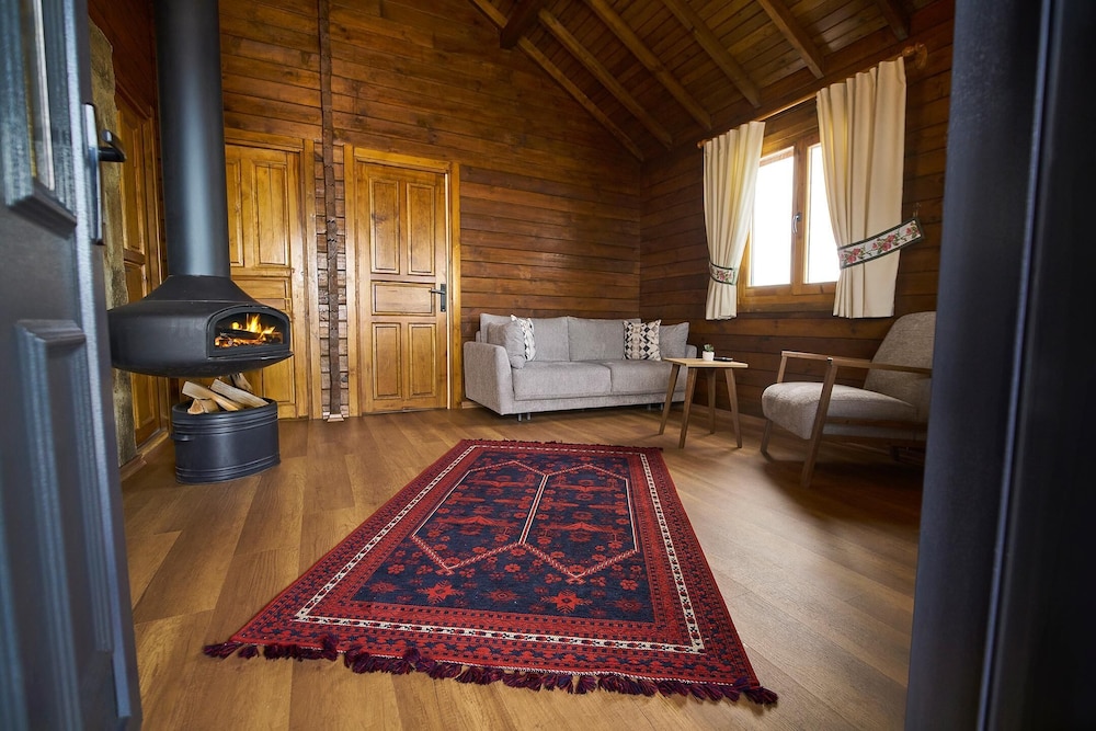 flora handuzu resort and bungalow