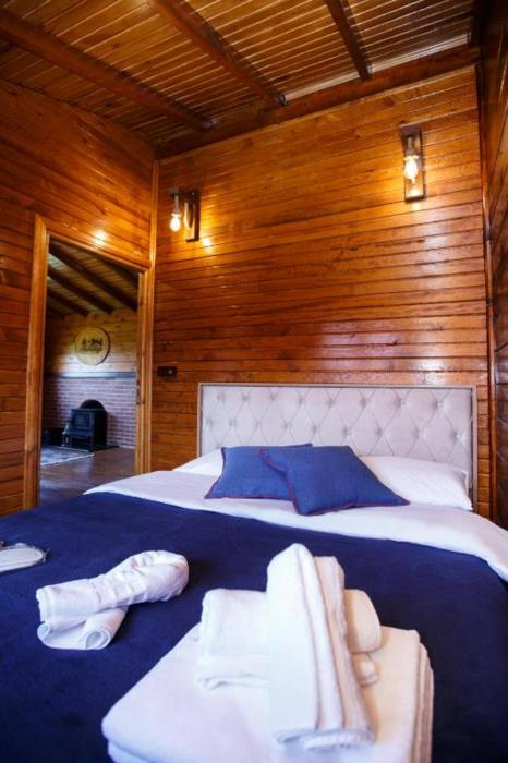 flora handuzu resort and bungalow