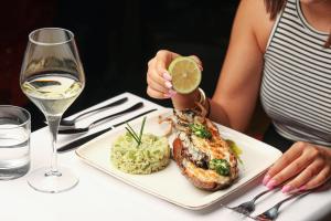 hotel art palace suites and spa