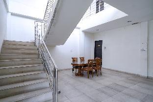 reddoorz avros guest house medan