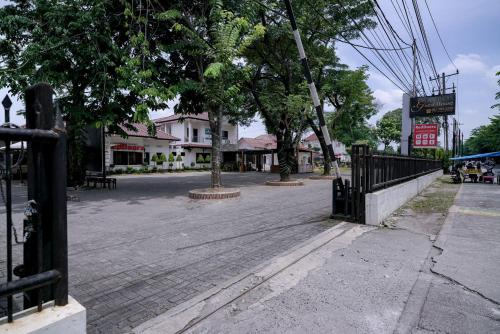 reddoorz avros guest house medan