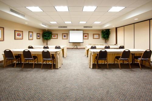 holiday inn express and suites salt lake city airport east