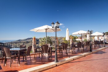 Hotel Y Bungalows Balcon De Competa,Competa>>Almuñécar,3 star