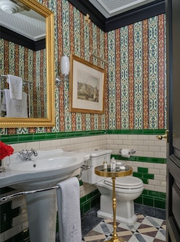 triana house boutique hotel