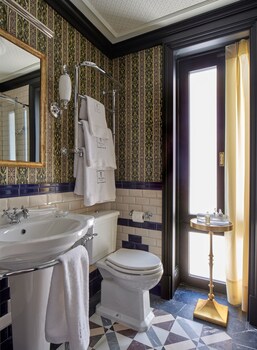 triana house boutique hotel