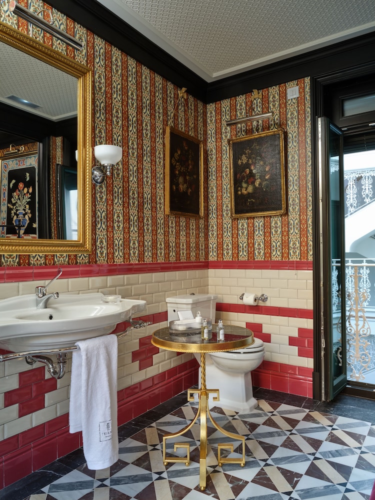 triana house boutique hotel