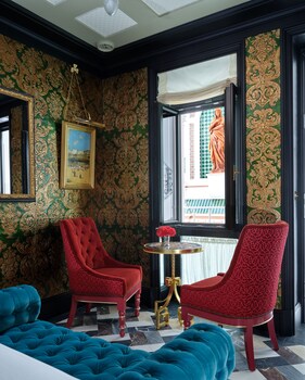 triana house boutique hotel