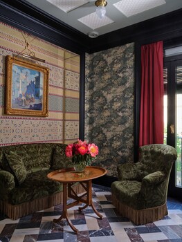 triana house boutique hotel