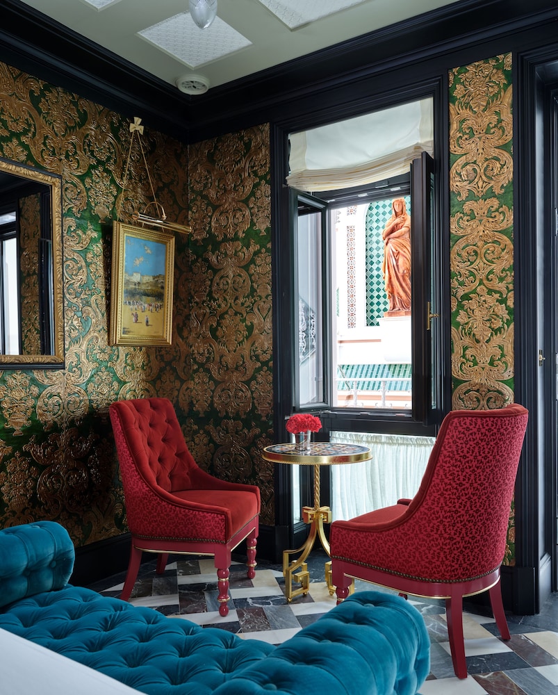 triana house boutique hotel