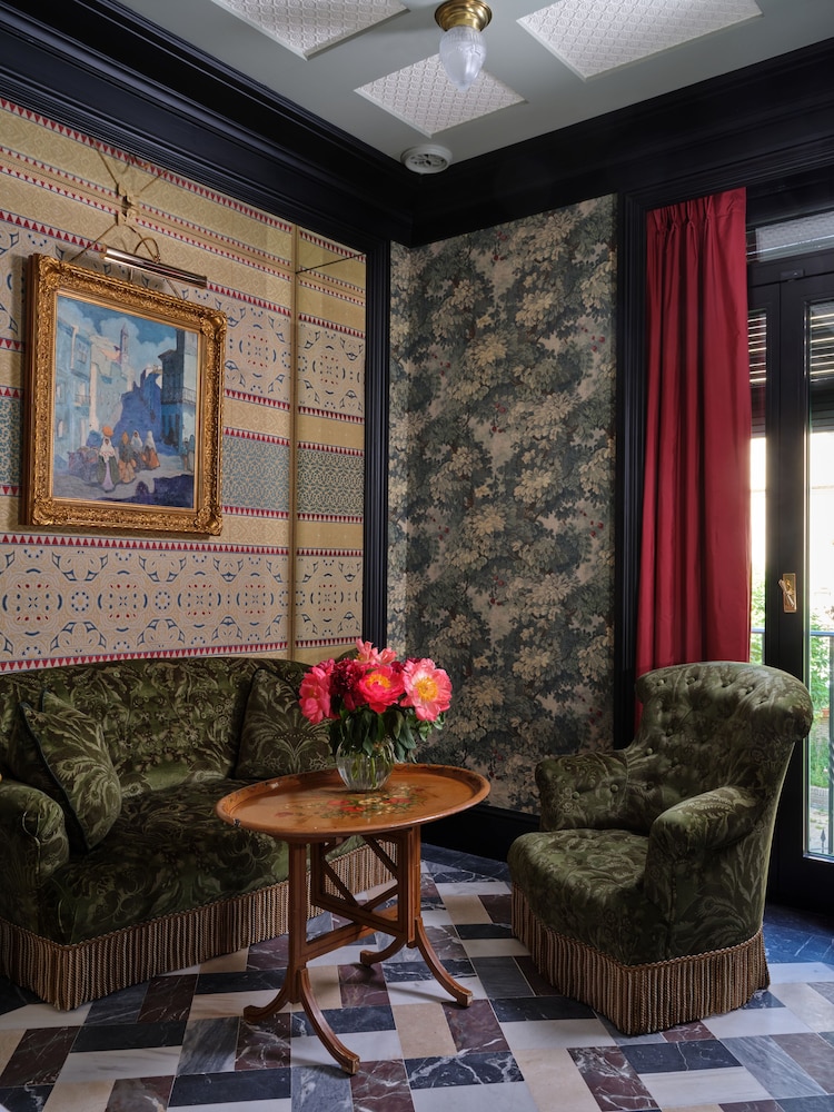 triana house boutique hotel