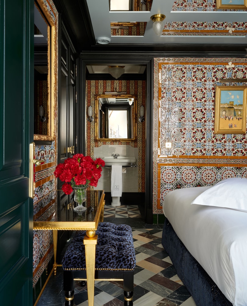 triana house boutique hotel