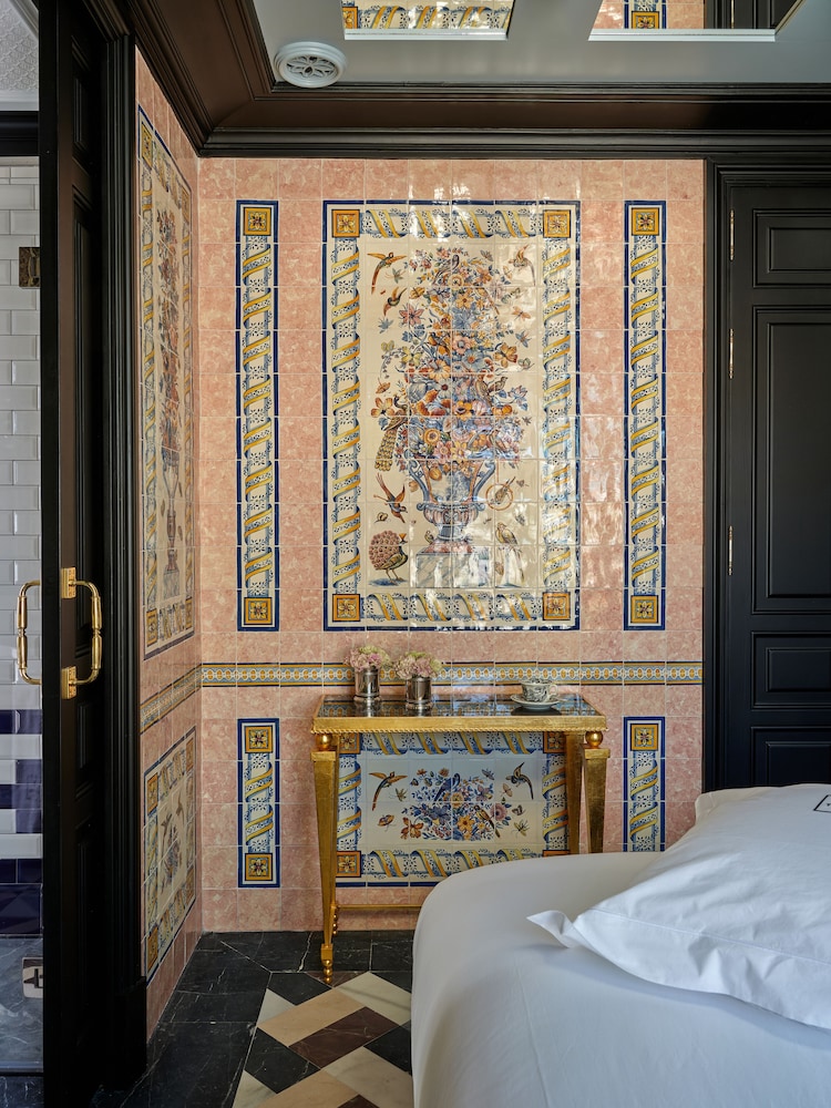 triana house boutique hotel