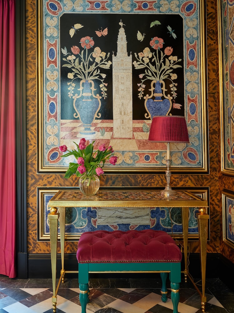 triana house boutique hotel