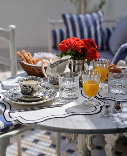 triana house boutique hotel