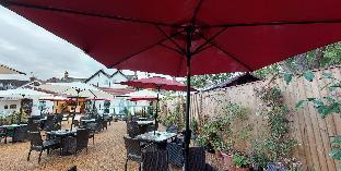 the castle inn hotel