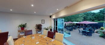 the castle inn hotel