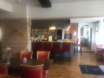 the castle inn hotel