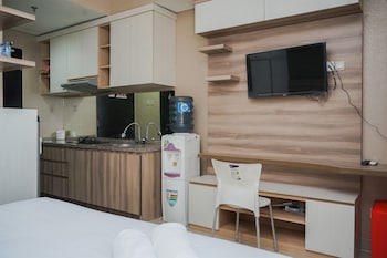 cozy stay studio at paramount skyline apartment