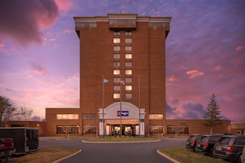 brooklyn center hotel