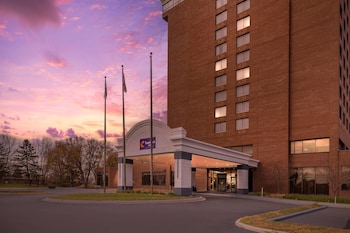 brooklyn center hotel