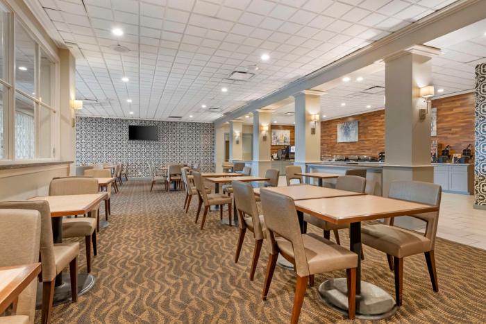 brooklyn center hotel