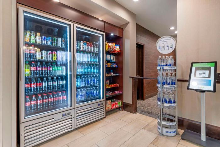 brooklyn center hotel