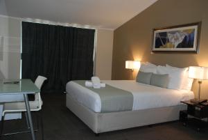 airport gateway hotel