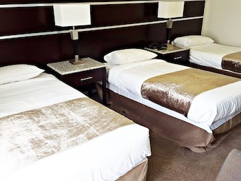 airport gateway hotel