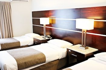 airport gateway hotel