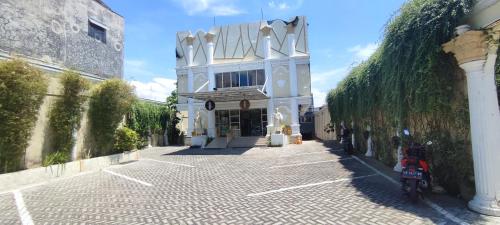 votel hotel depratnya kediri