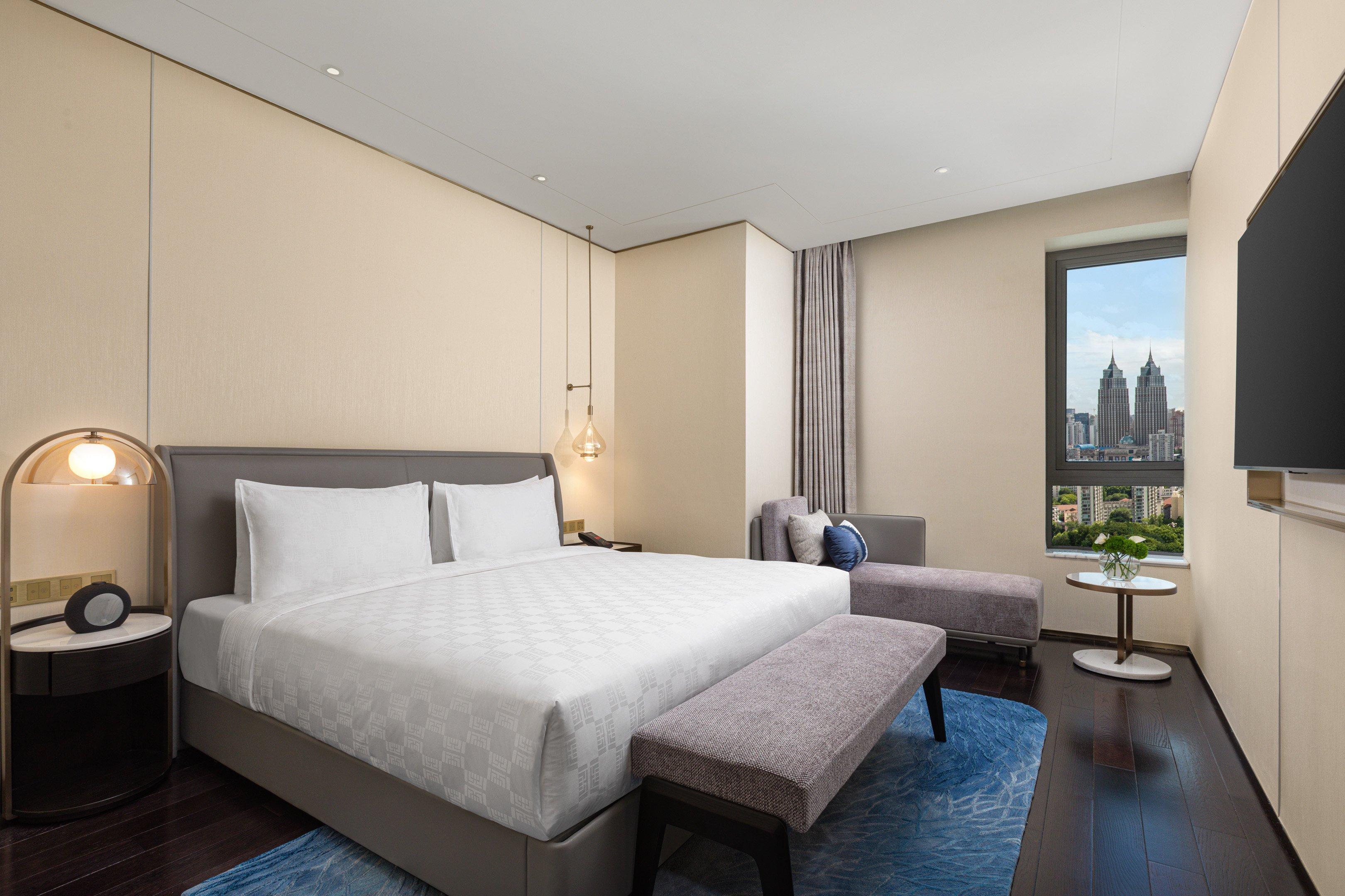 hualuxe shanghai changfeng park an ihg hotel